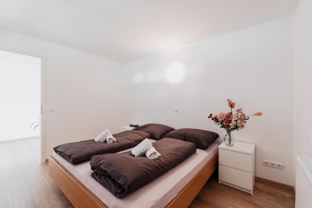 Ferienhaus Schilfvilla Morbisch am See Bagian luar foto